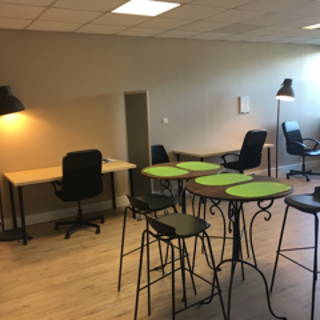 Open Space  6 postes Coworking Rue Jean Bart Labège 31670 - photo 2
